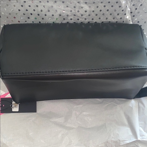 Ed Hardy Black Skull and Roses Women's Bag - Picture 5 of 9